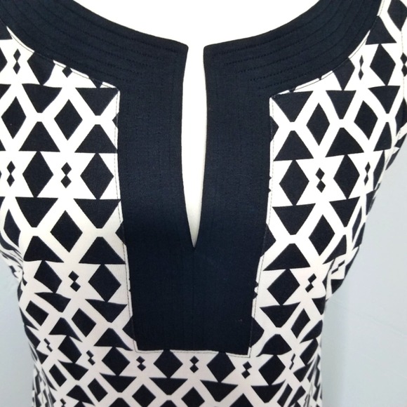 NEW YORK & COMPANY Women's Dress Sleeveless Size M Black & White V-Neck Tunic - Picture 5 of 8